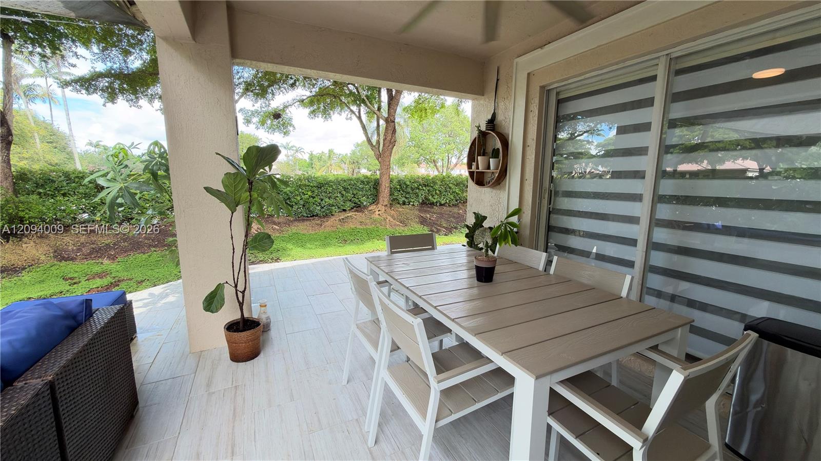 1596 Canary Island Drive gallery image #40