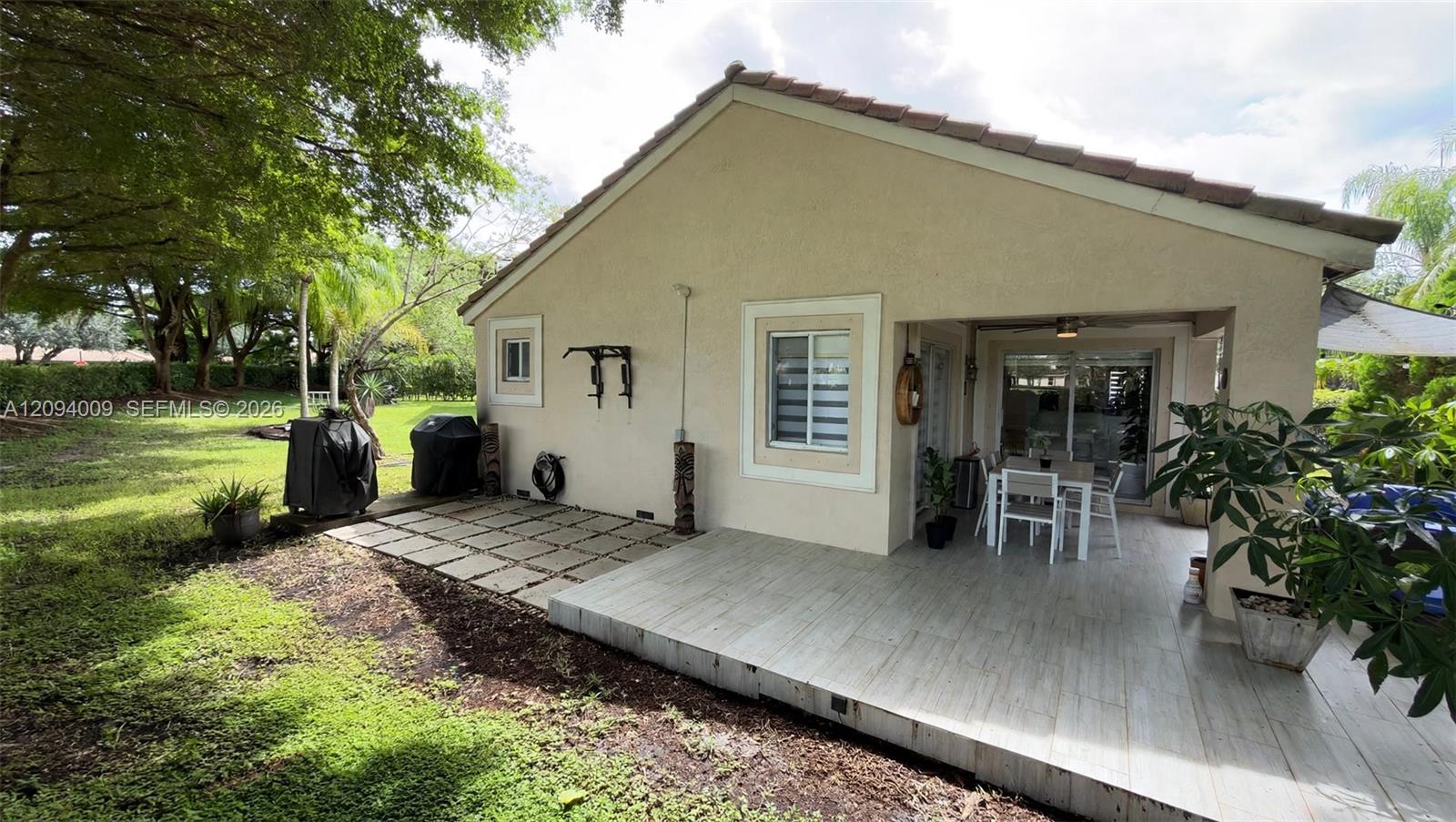 1596 Canary Island Drive gallery image #49