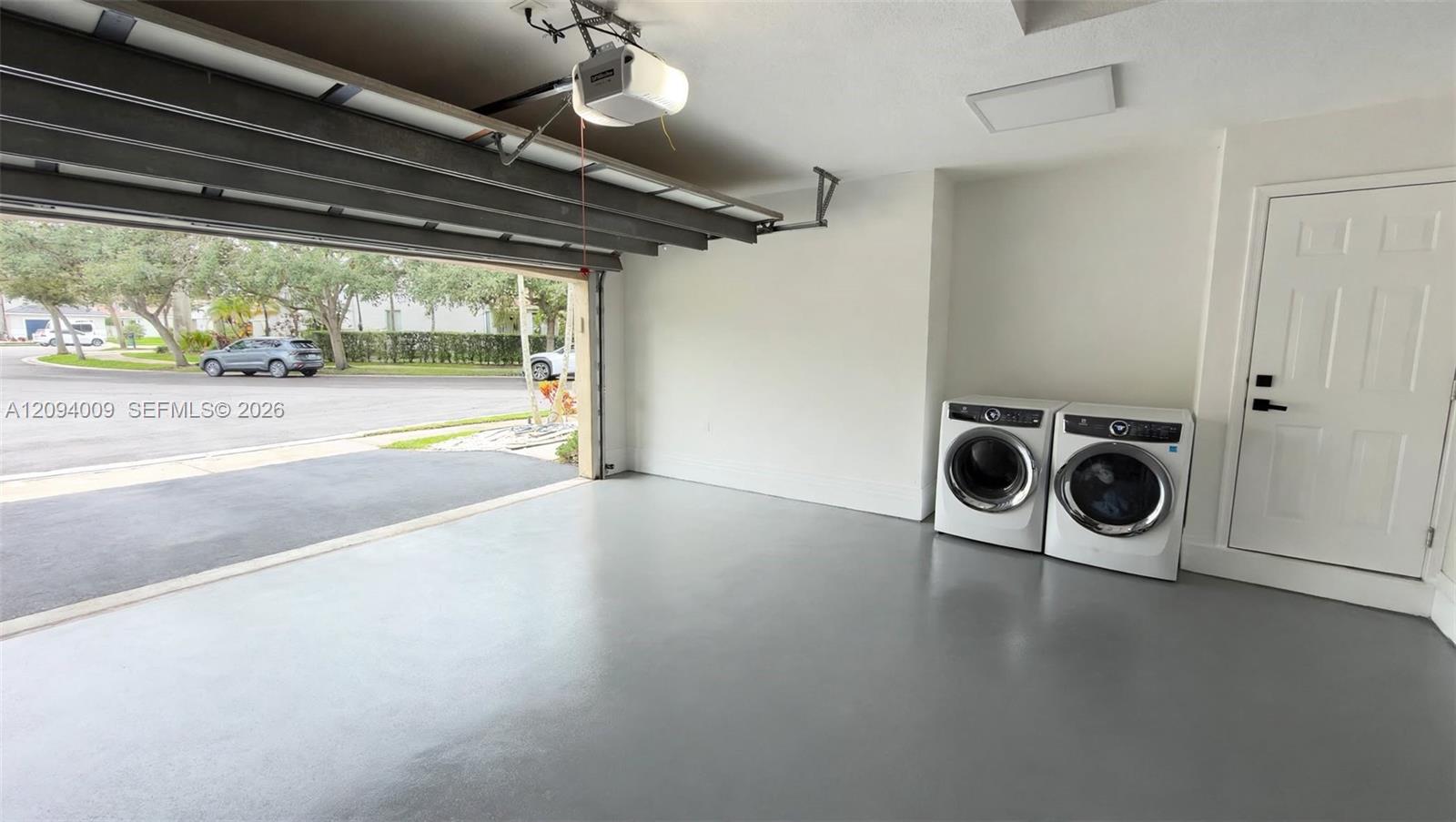 1596 Canary Island Drive gallery image #55