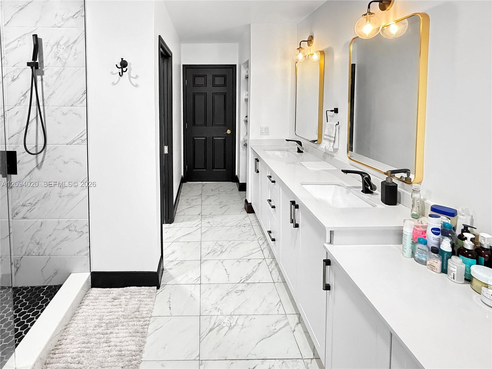 12061 SW 135th Terrace gallery image #15