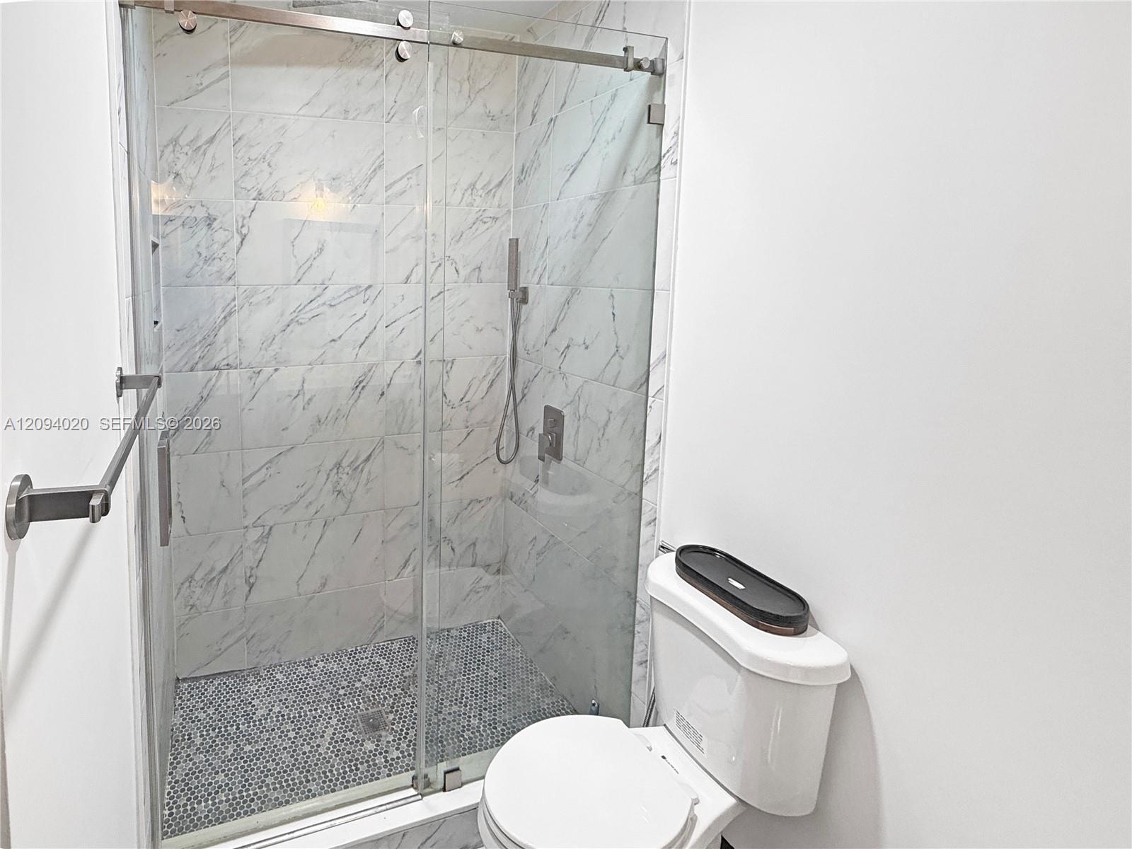 12061 SW 135th Terrace gallery image #21