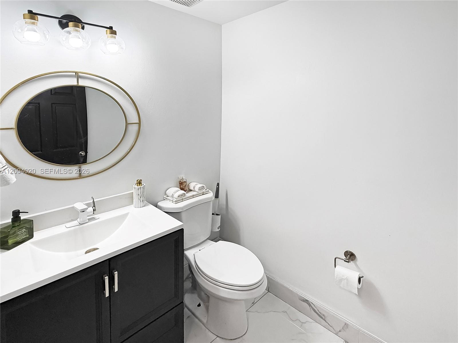 12061 SW 135th Terrace gallery image #24