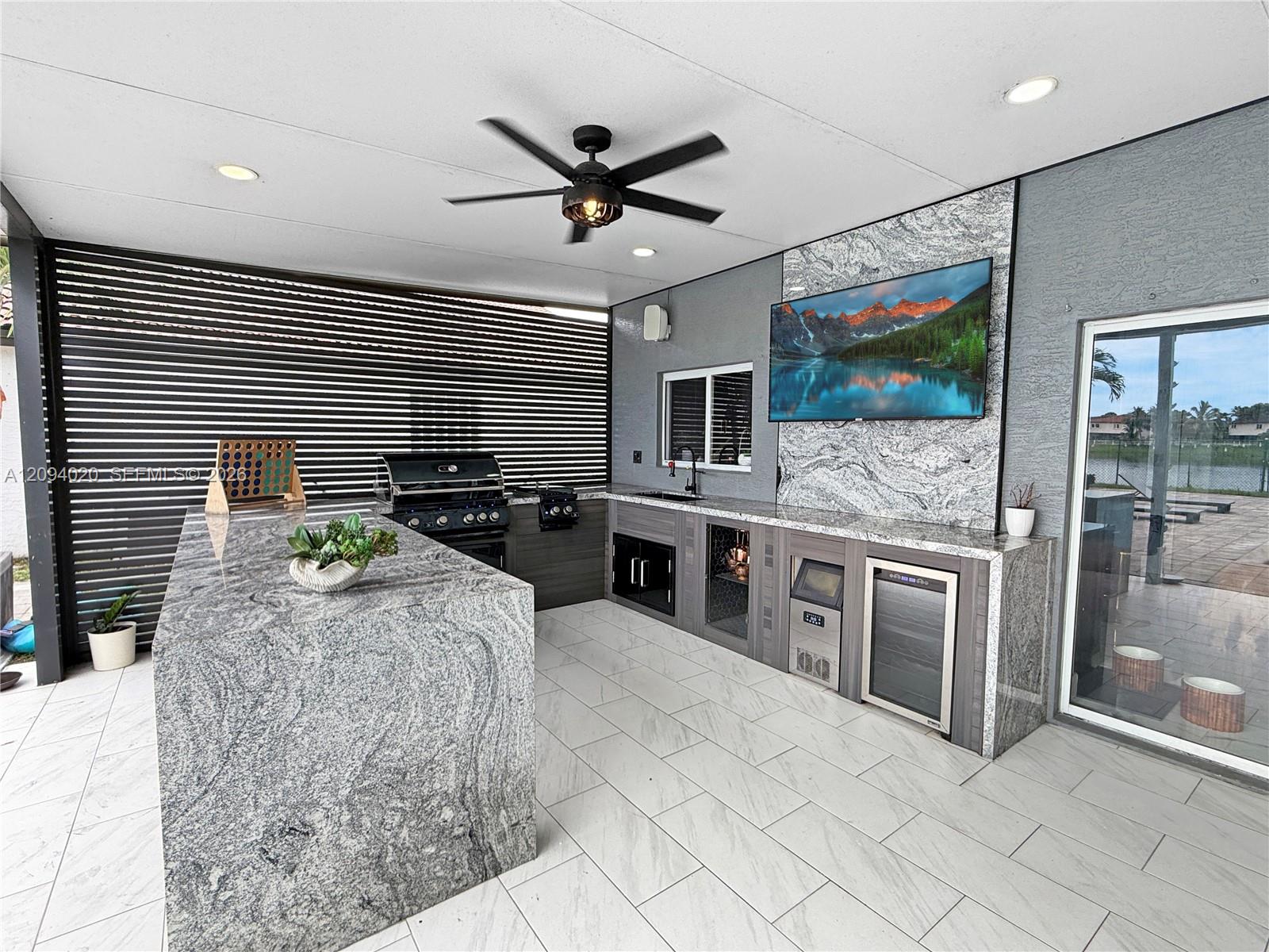 12061 SW 135th Terrace gallery image #25