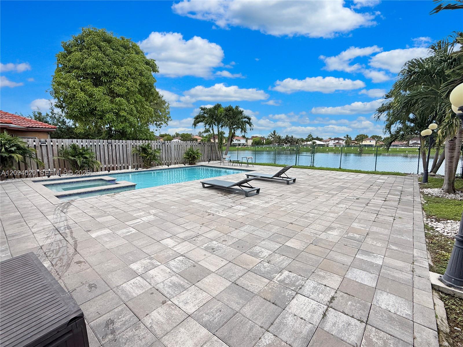 12061 SW 135th Terrace gallery image #29