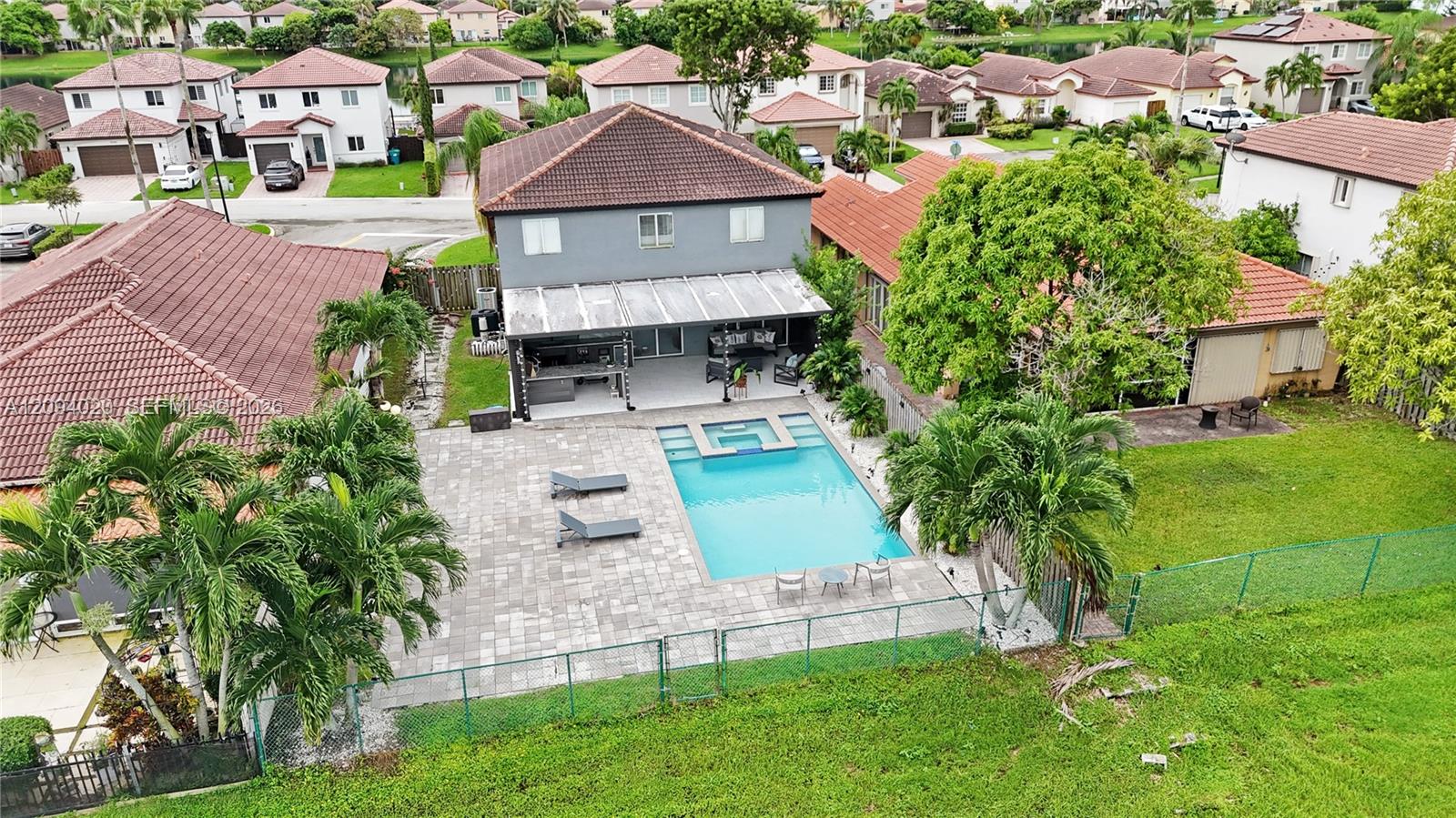 12061 SW 135th Terrace gallery image #35