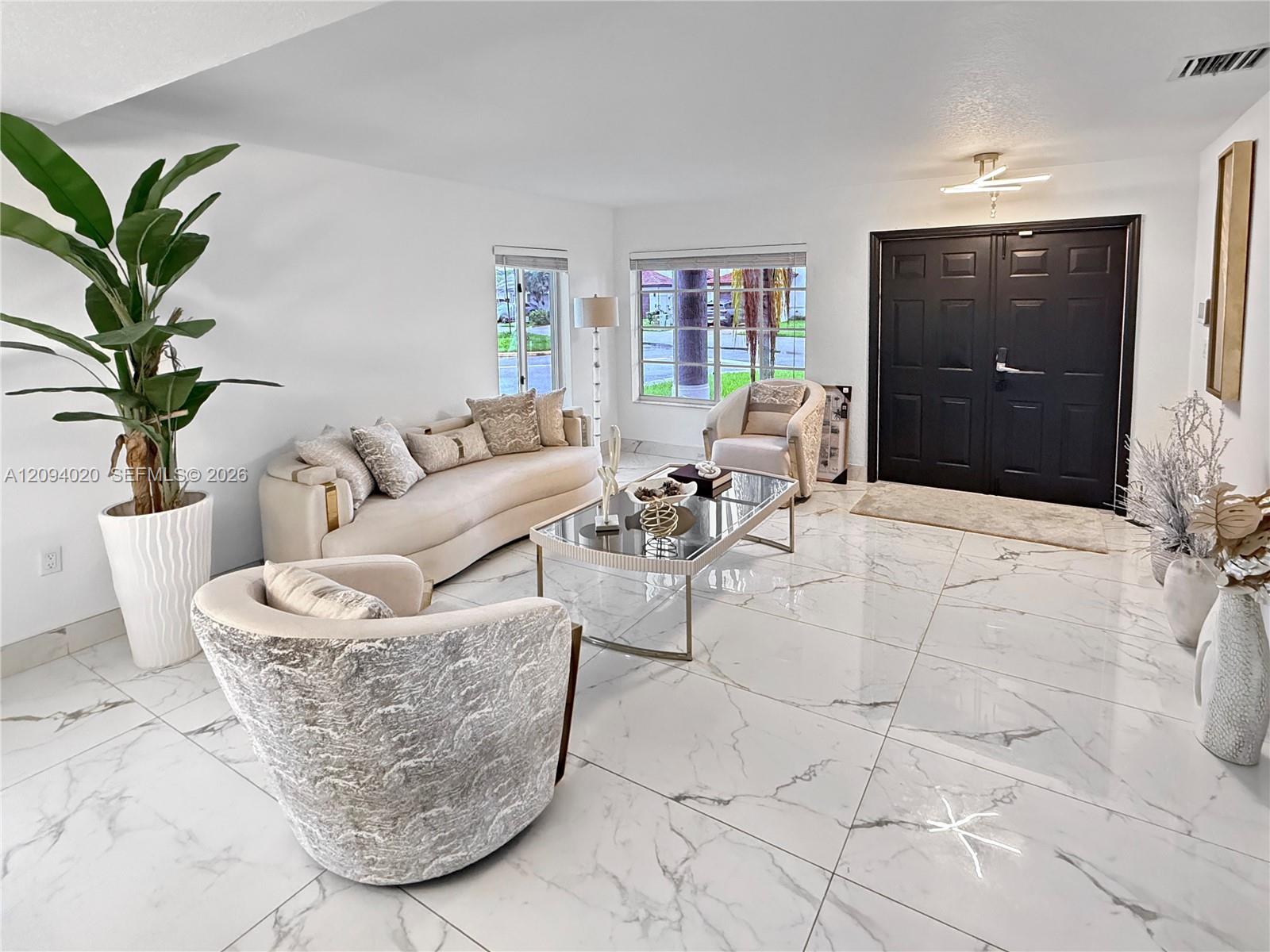 12061 SW 135th Terrace gallery image #4