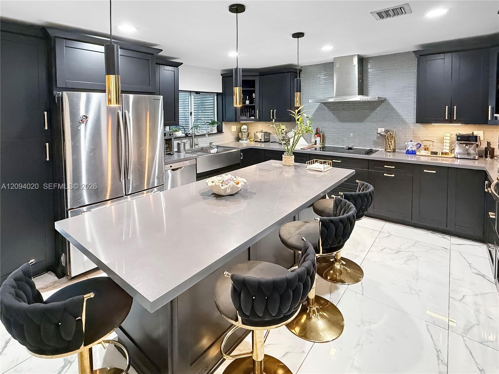 12061 SW 135th Terrace gallery image #9