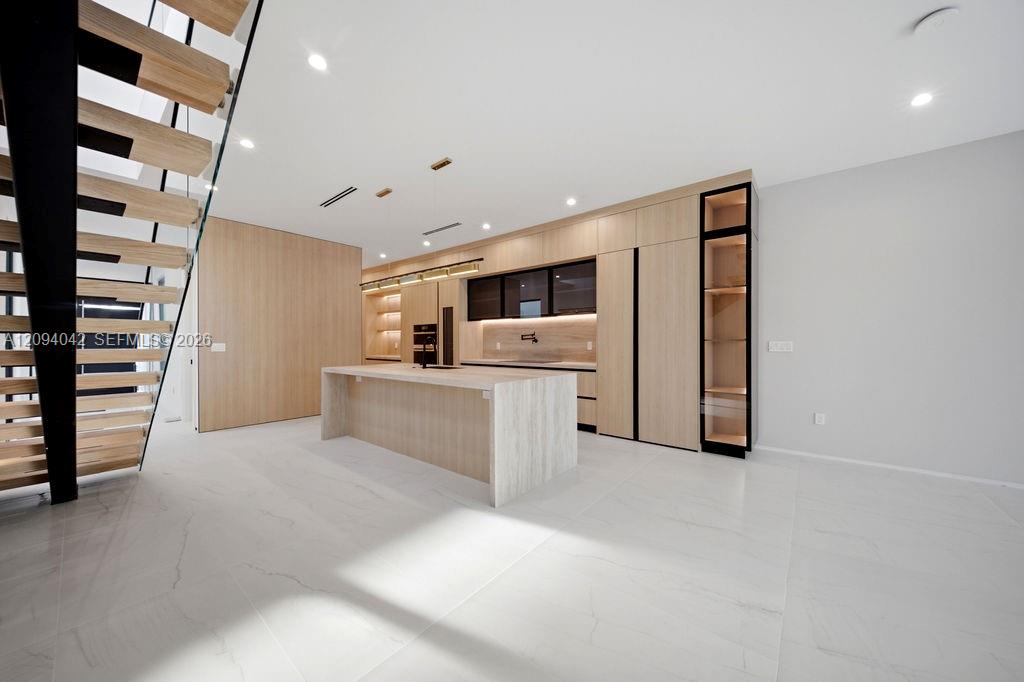 1332 NE 16th Terrace