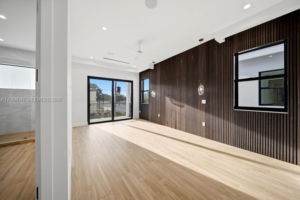 1332 NE 16th Terrace