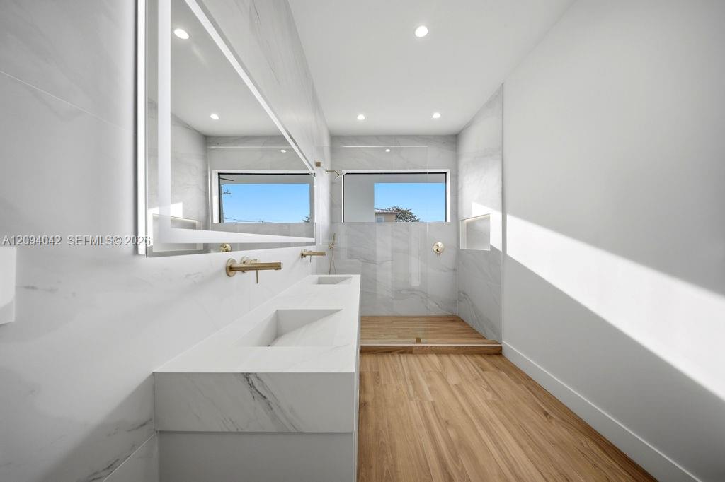 1332 NE 16th Terrace