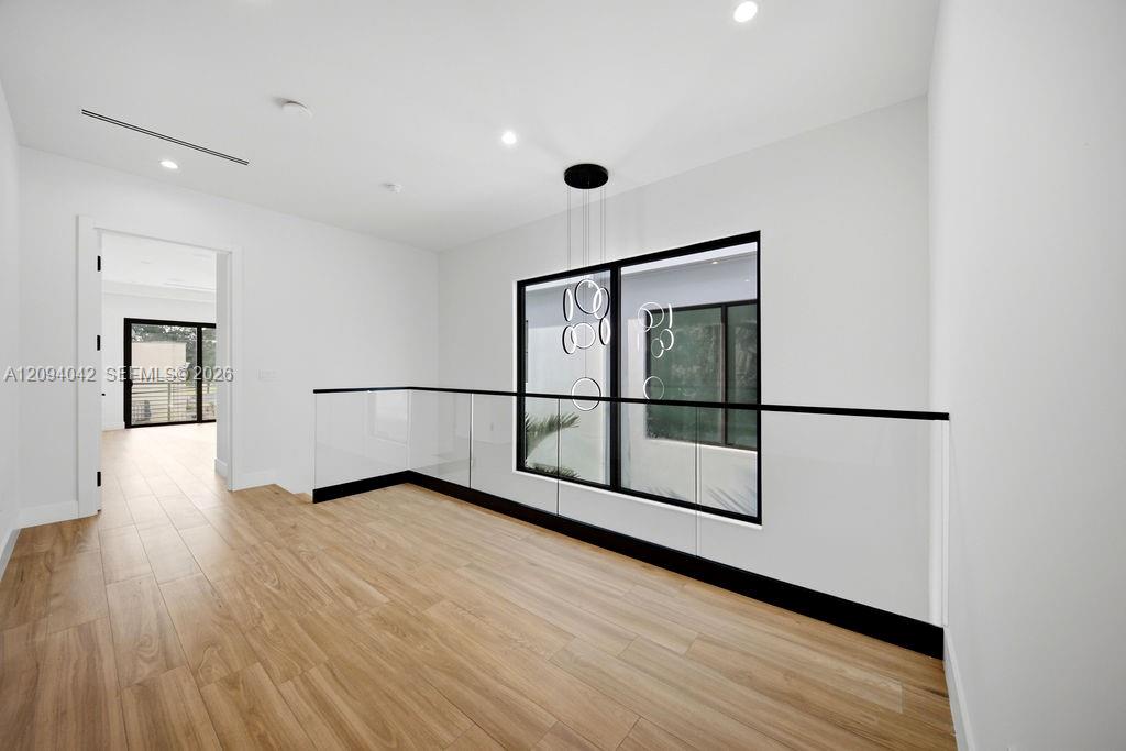 1332 NE 16th Terrace