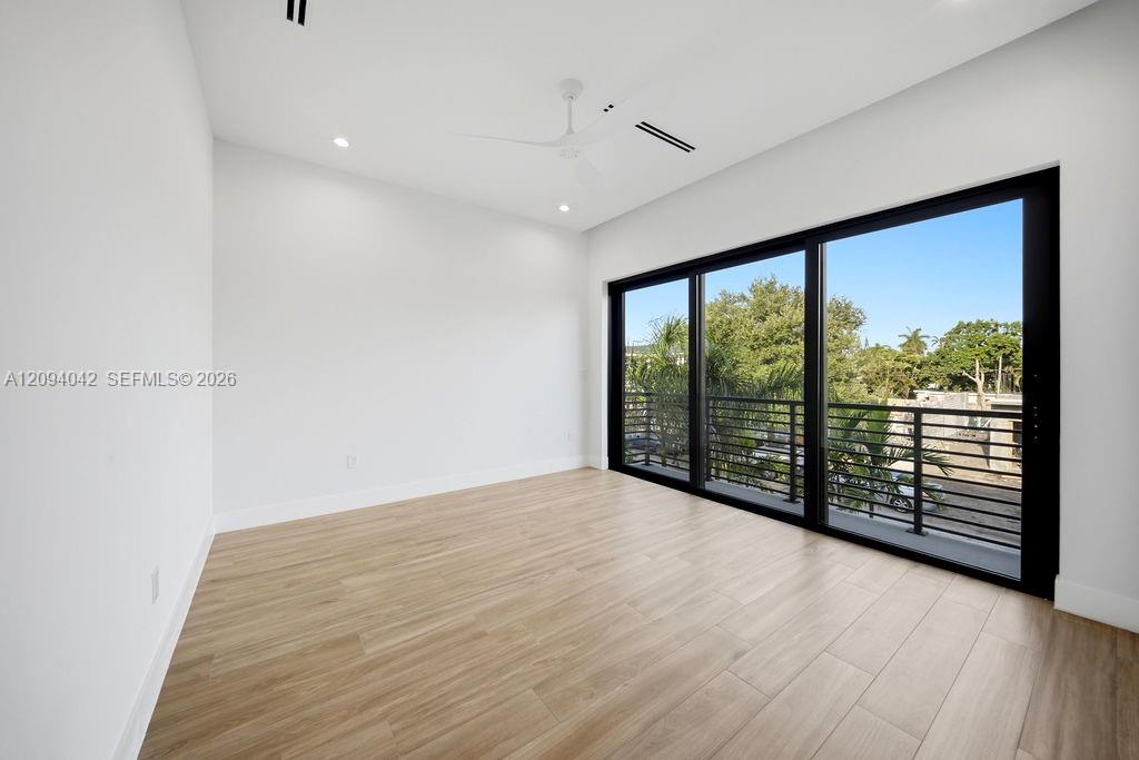 1332 NE 16th Terrace