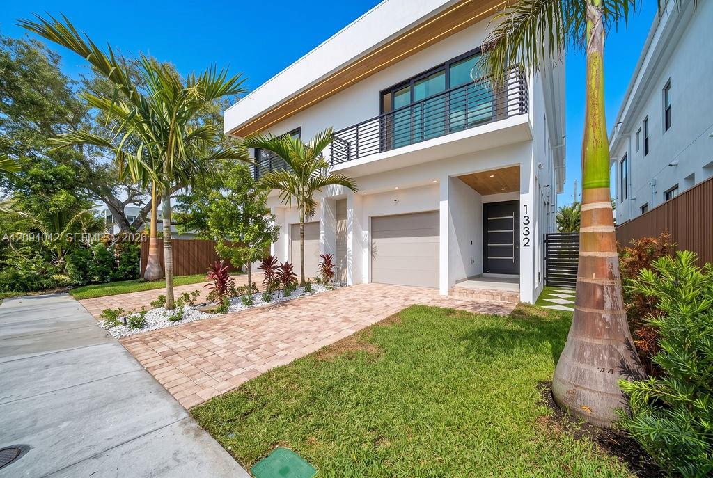 1332 NE 16th Terrace