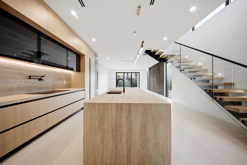 1332 NE 16th Terrace