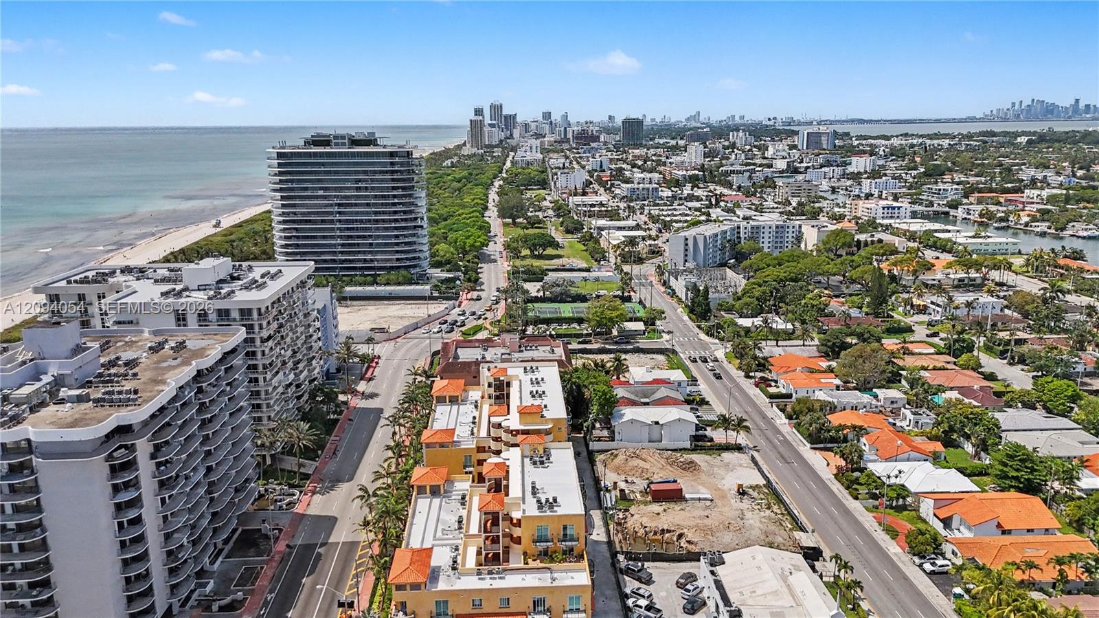 8888 Collins Avenue