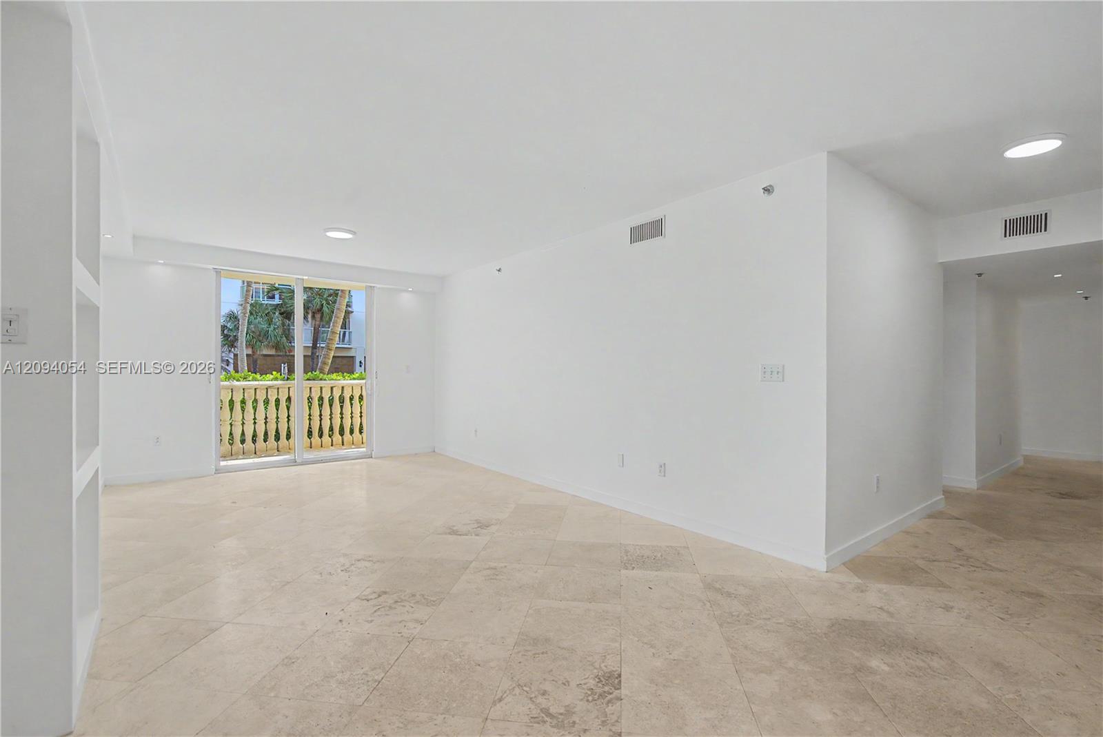 8888 Collins Avenue