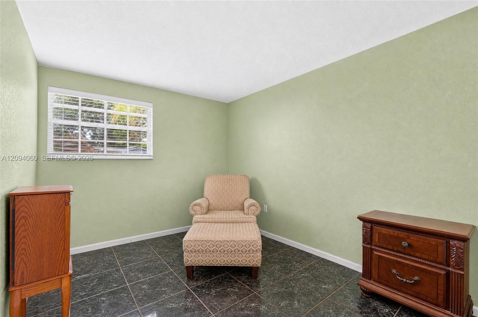 17435 SW 109th Court gallery image #25