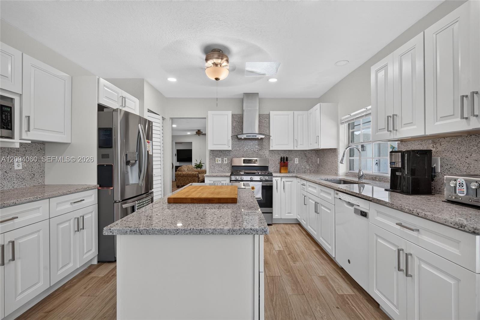 17435 SW 109th Court gallery image #3