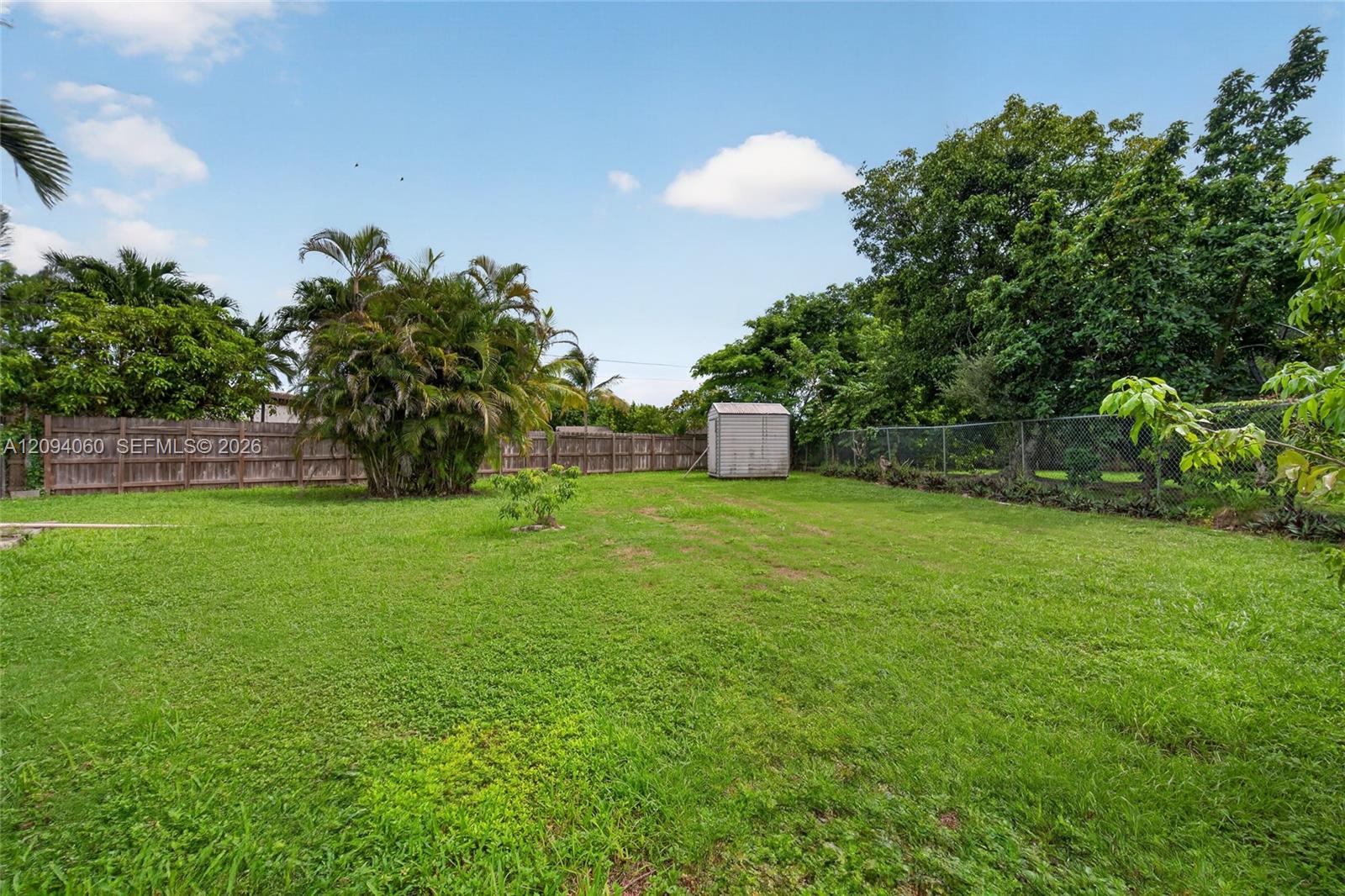 17435 SW 109th Court gallery image #40