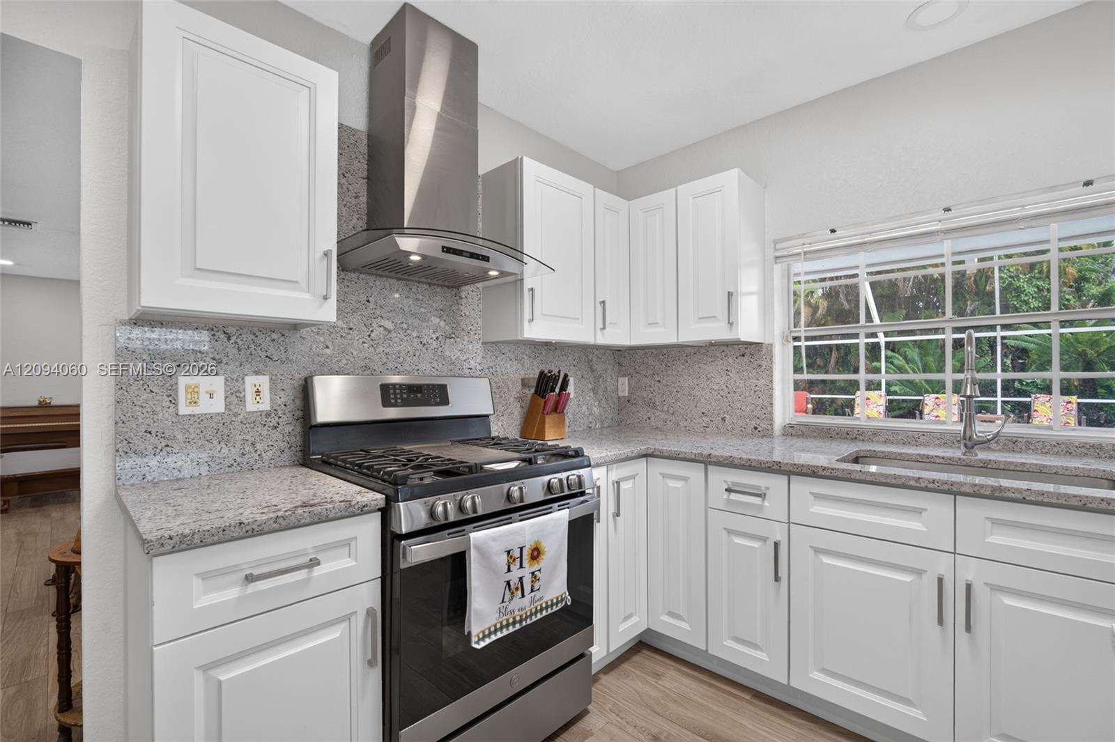 17435 SW 109th Court gallery image #7