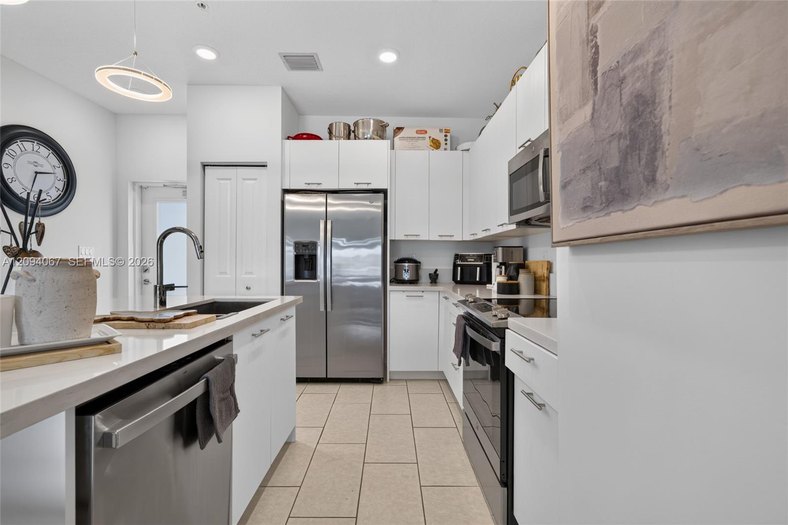 8167 NW 41st Street