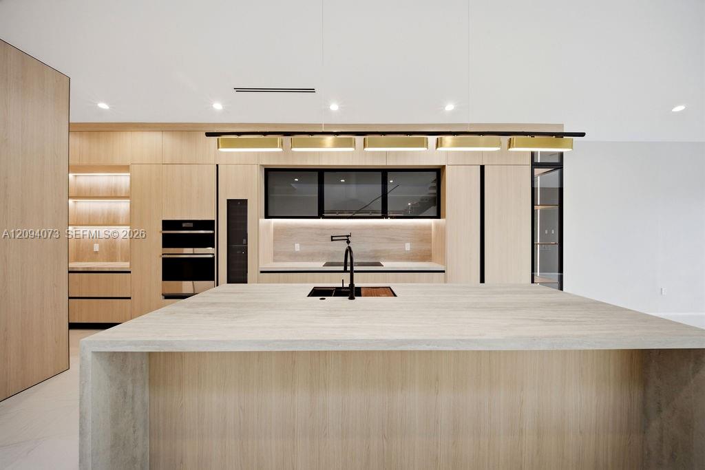 1322 NE 16th Terrace