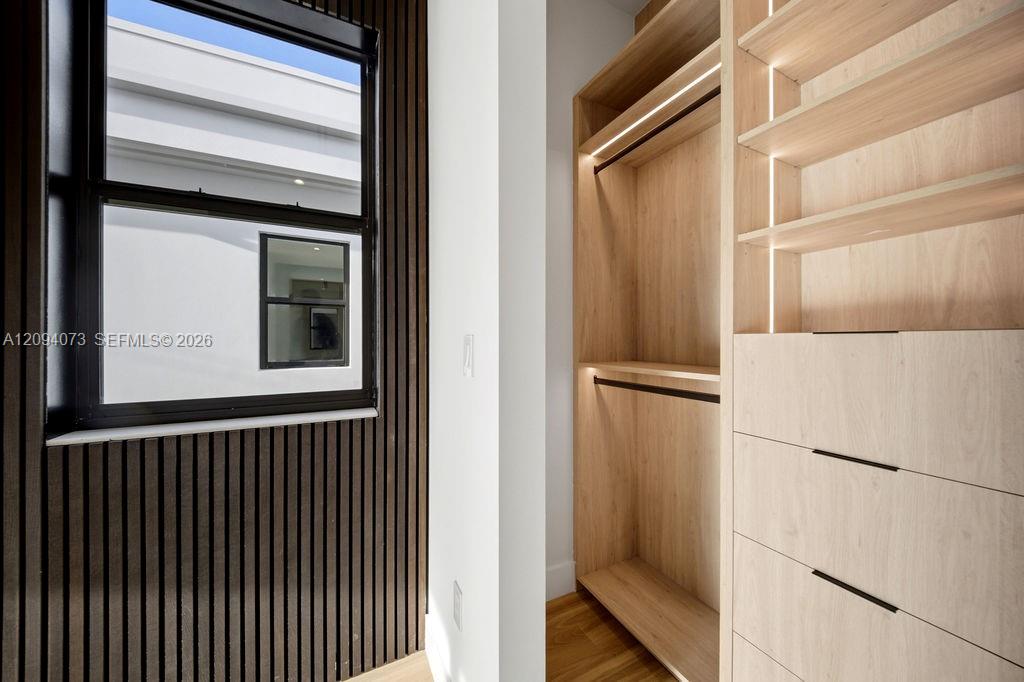 1322 NE 16th Terrace