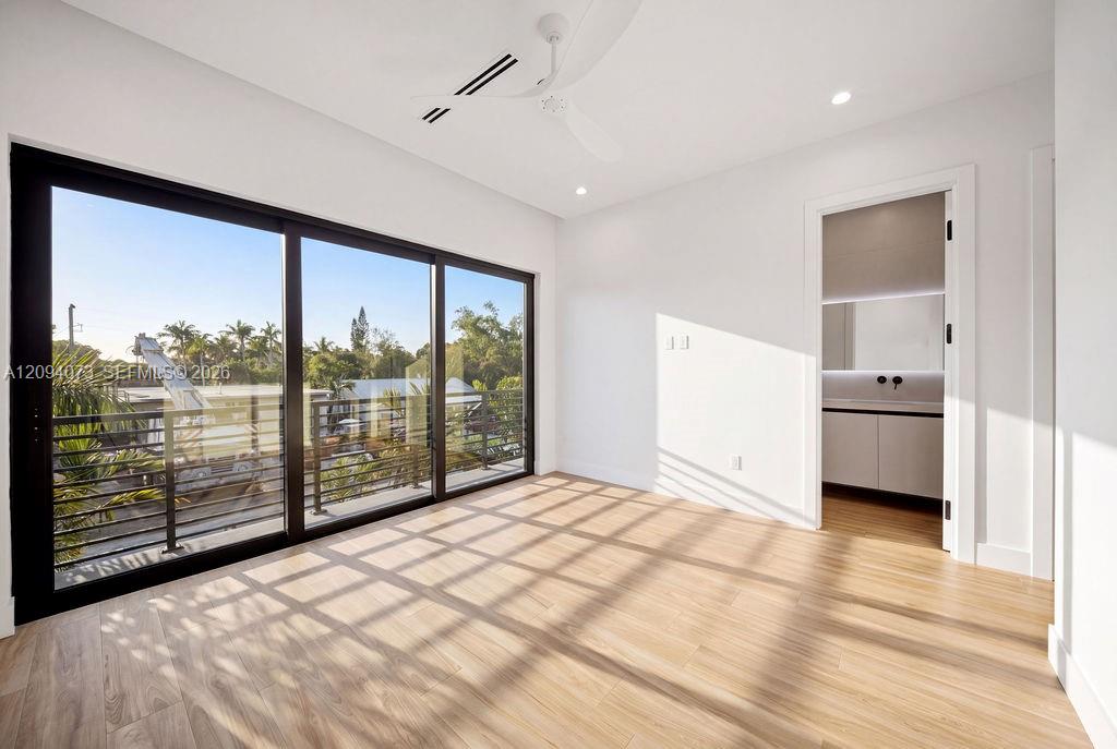 1322 NE 16th Terrace