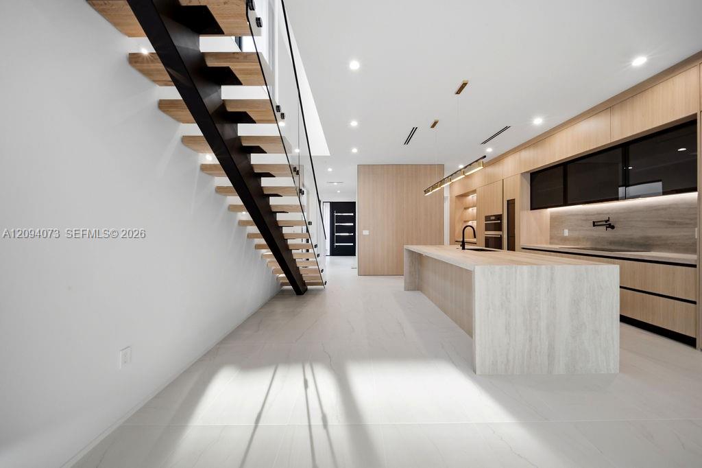 1322 NE 16th Terrace
