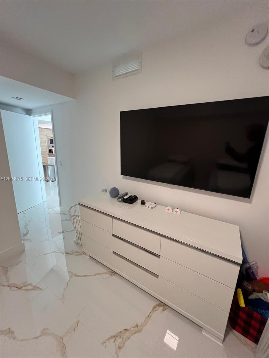 300 Sunny Isles Boulevard
