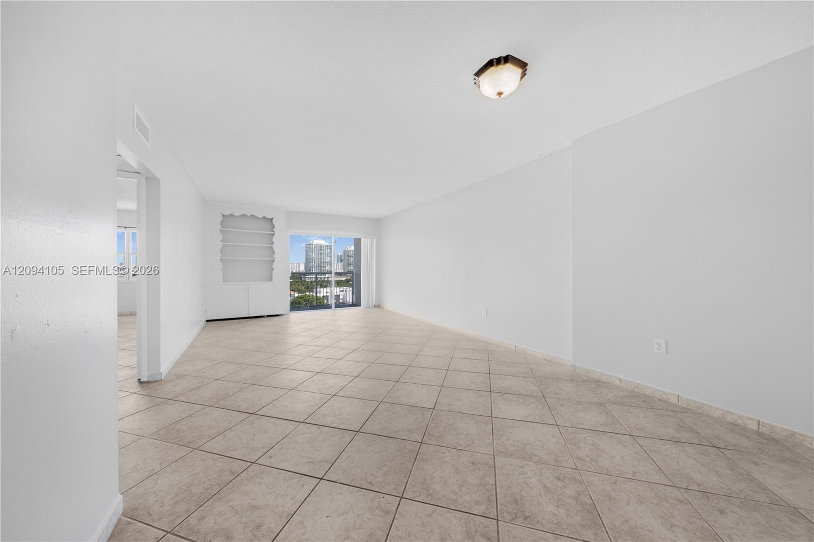 400 Kings Point Drive