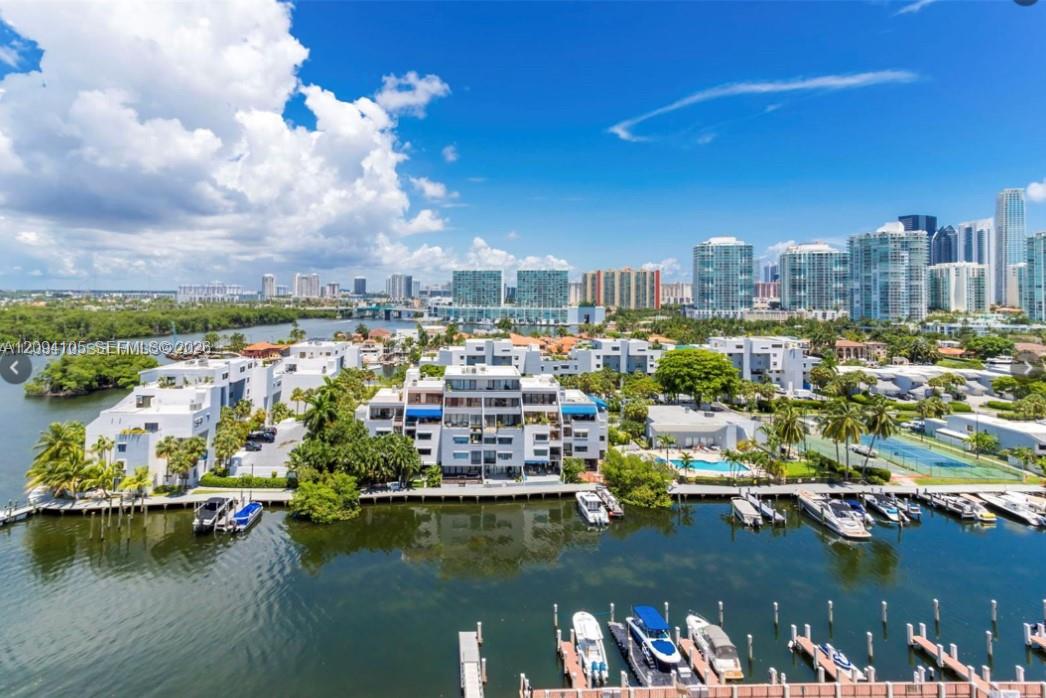 400 Kings Point Drive