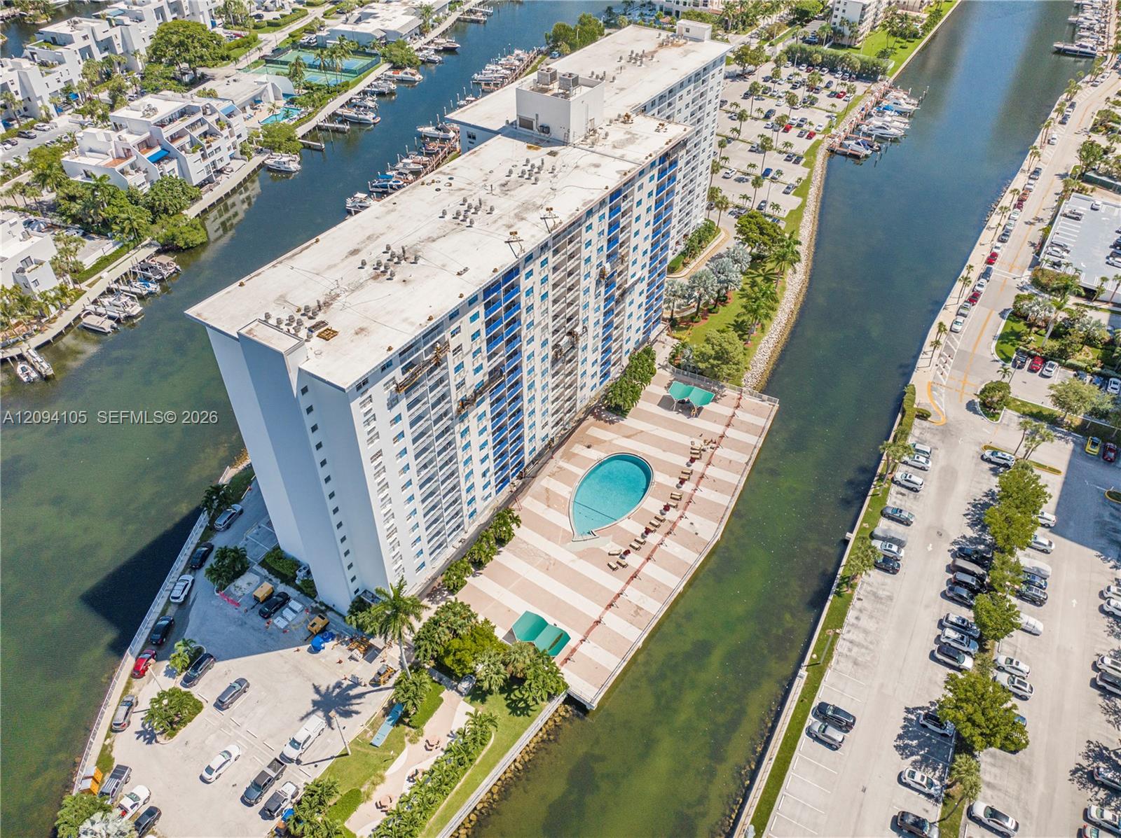 400 Kings Point Drive