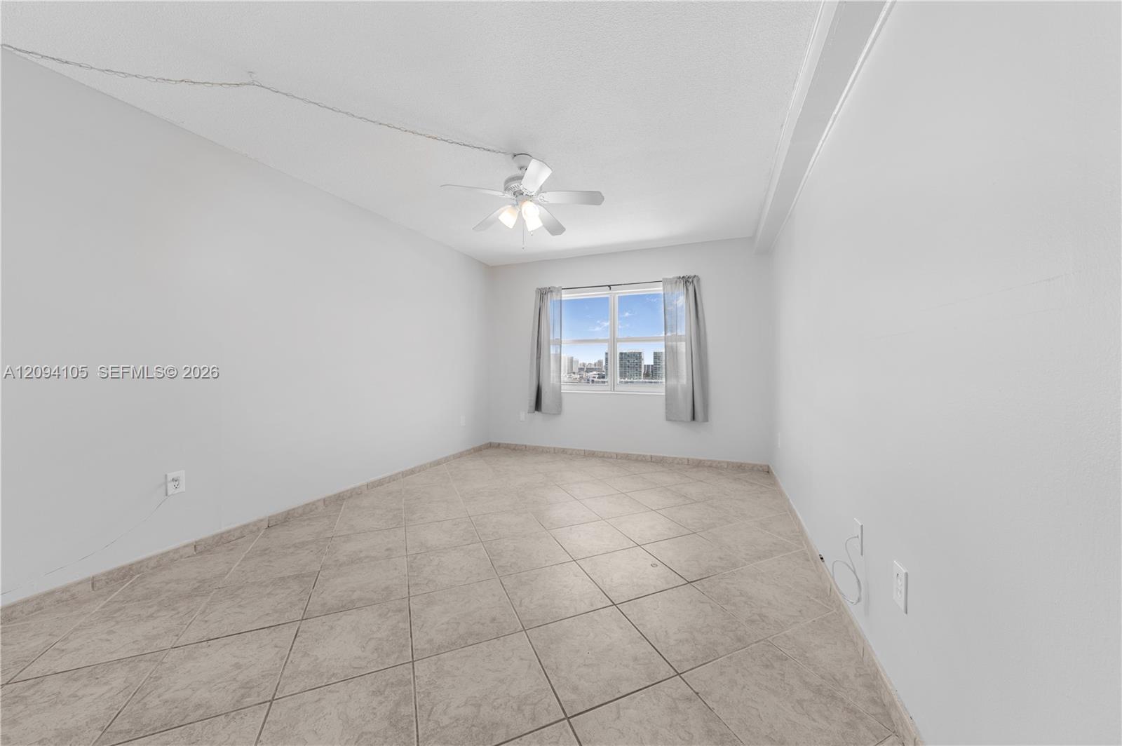 400 Kings Point Drive