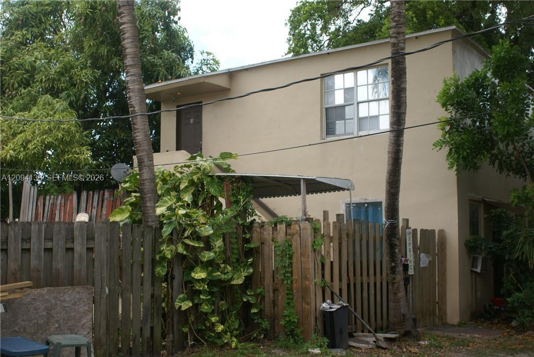 1111 N 22nd Avenue