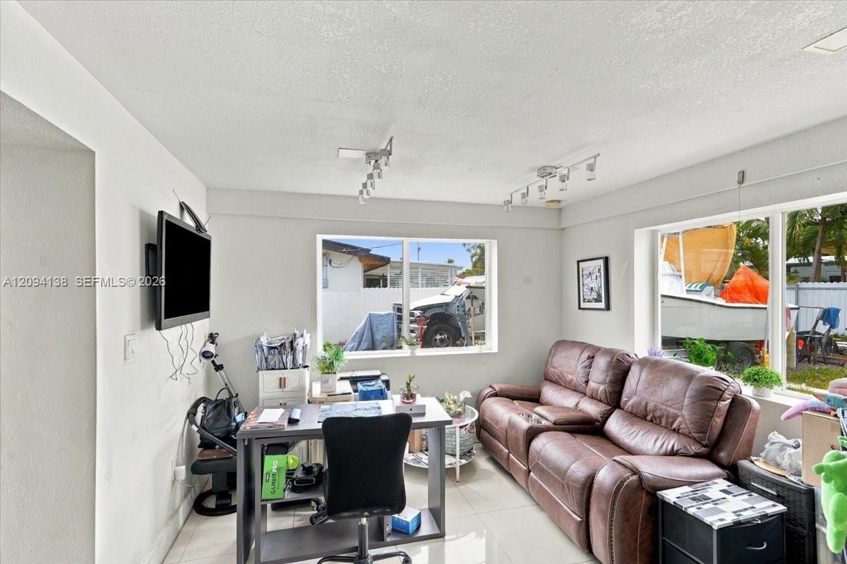9625 Dominican Drive
