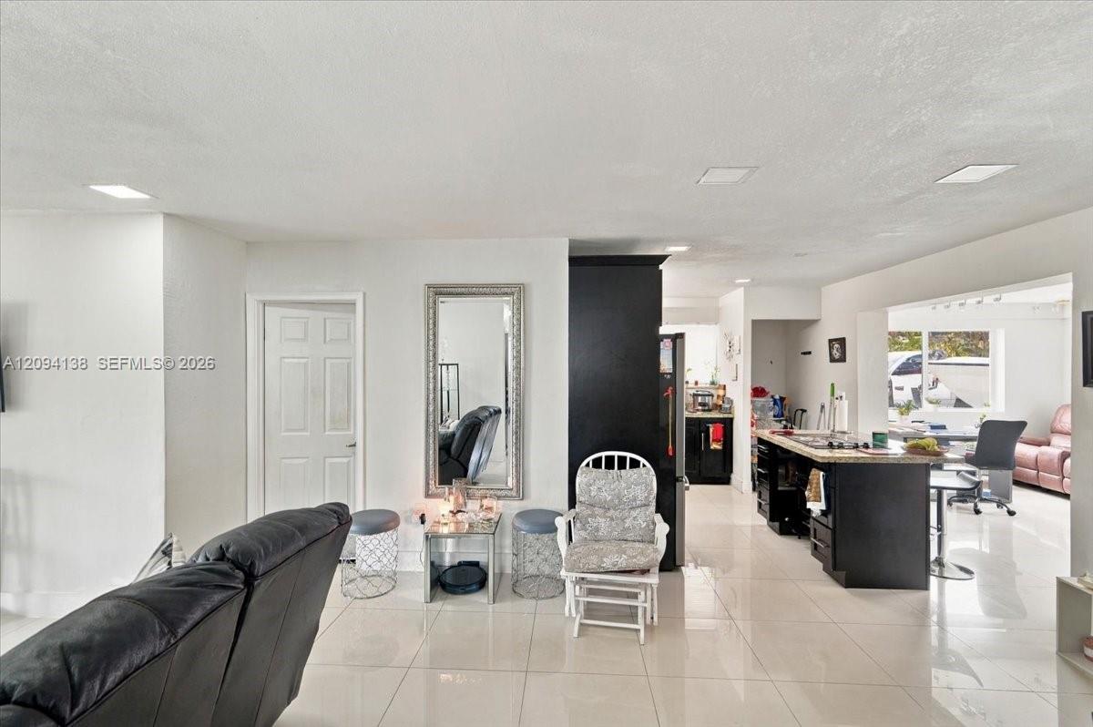 9625 Dominican Drive