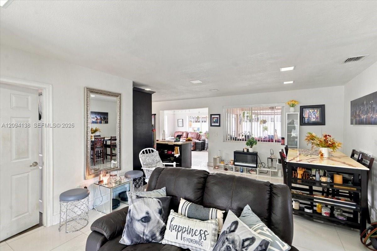 9625 Dominican Drive