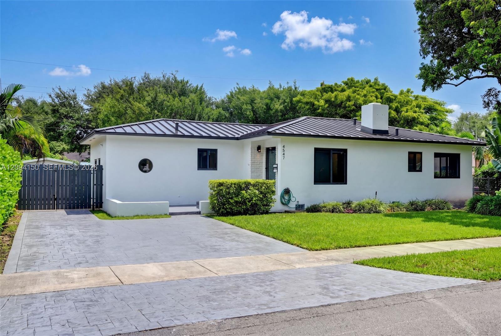 4547 SW 16th Street