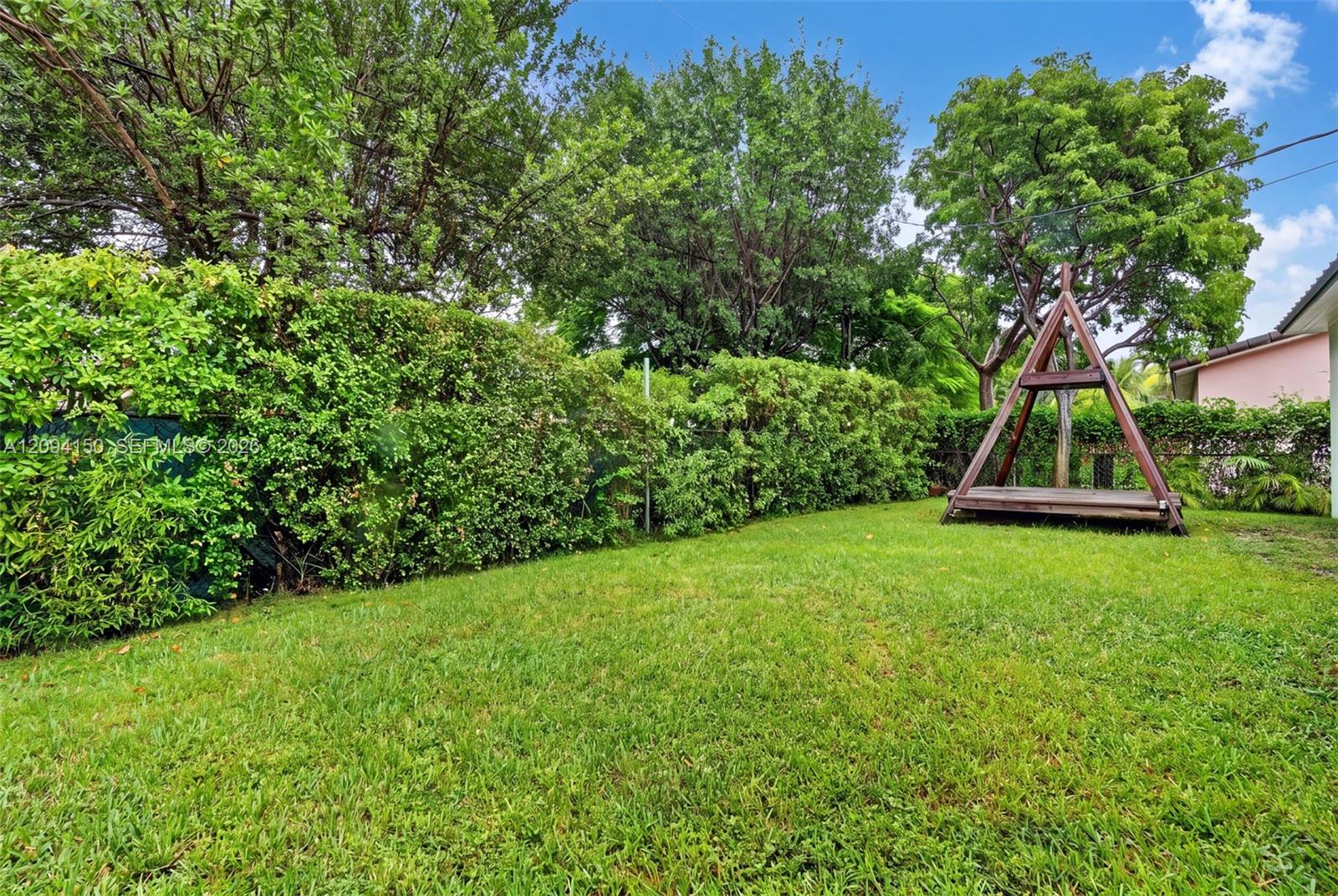 4547 SW 16th Street