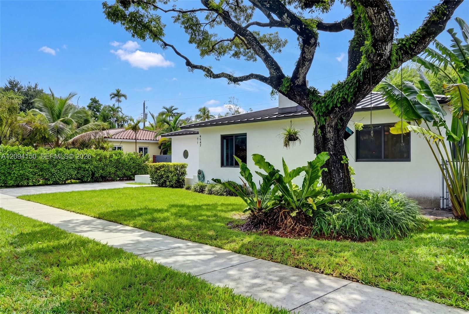 4547 SW 16th Street