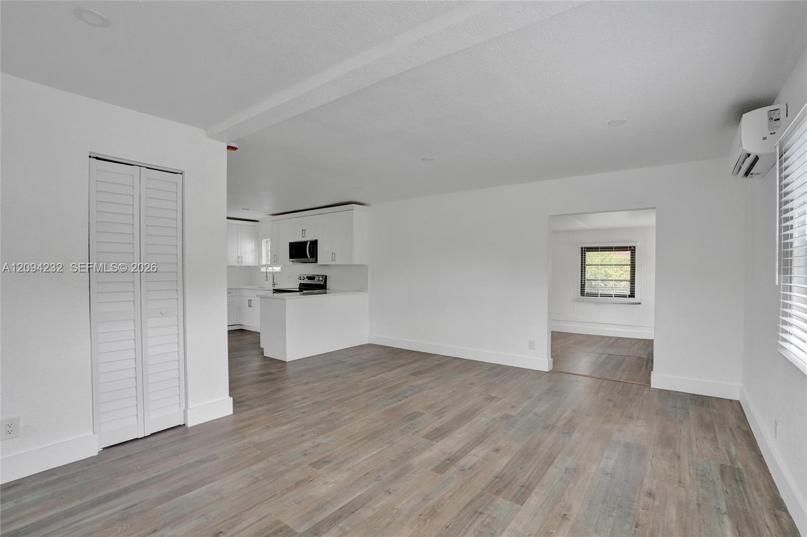 2910 NW 25th Street gallery image #10