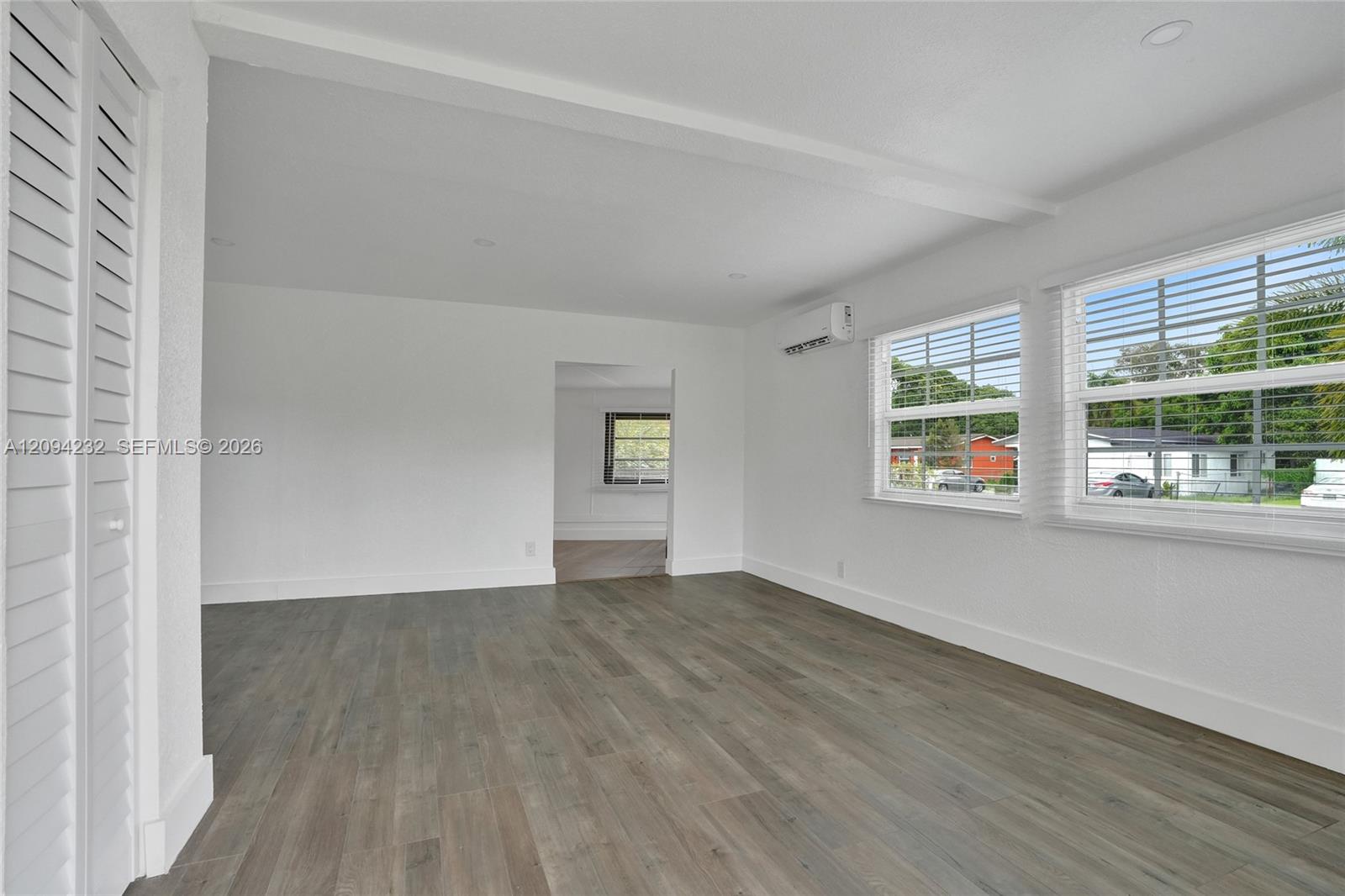 2910 NW 25th Street gallery image #11