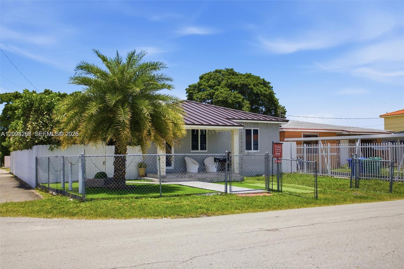 301 SW 36th Avenue