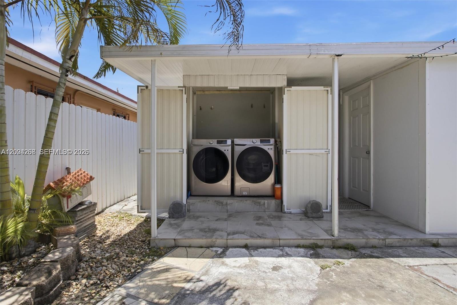 301 SW 36th Avenue
