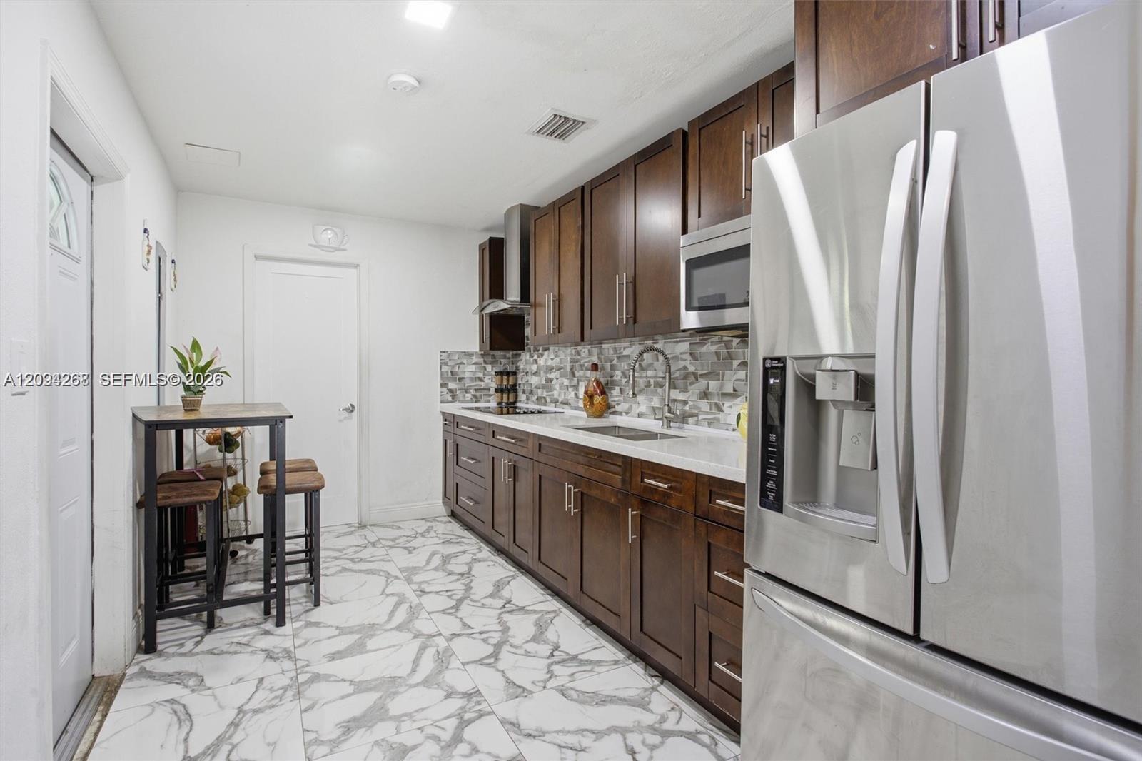 301 SW 36th Avenue