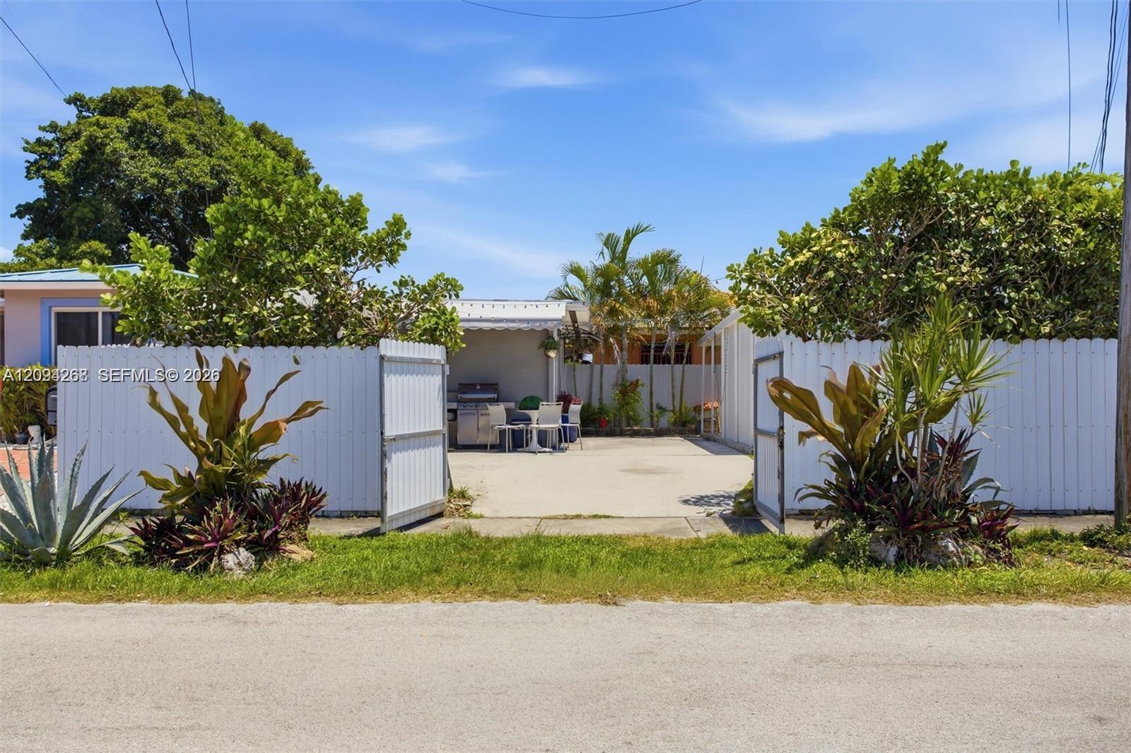 301 SW 36th Avenue