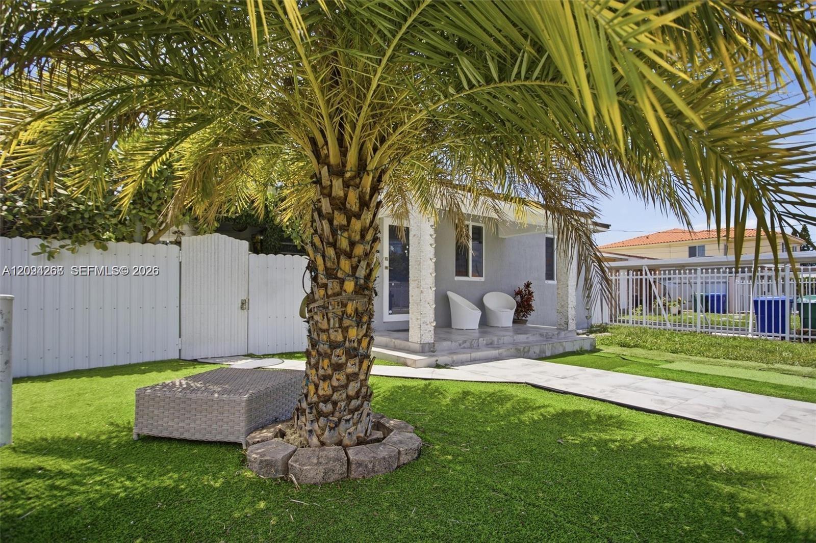 301 SW 36th Avenue
