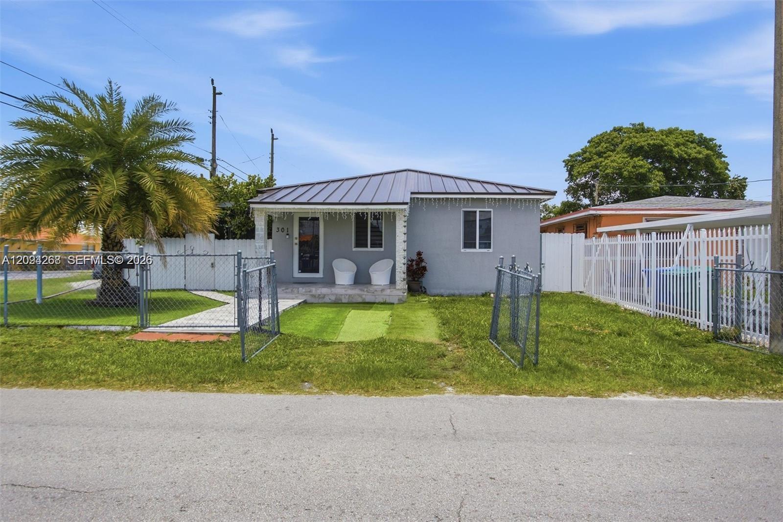 301 SW 36th Avenue
