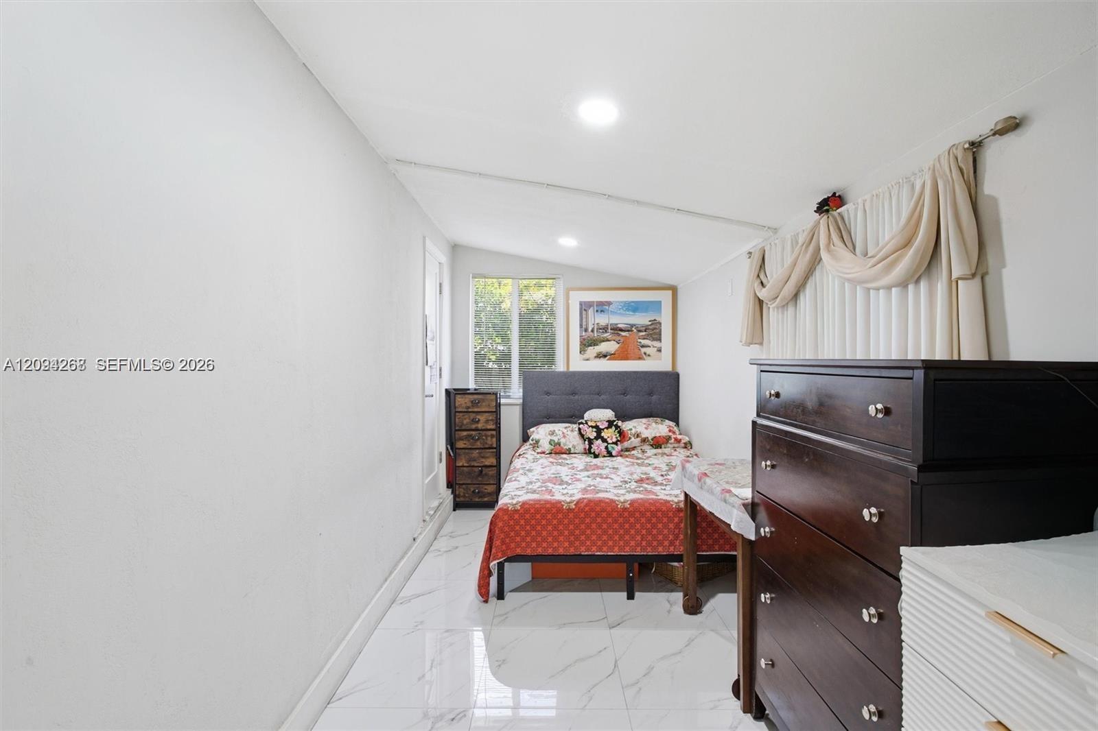 301 SW 36th Avenue